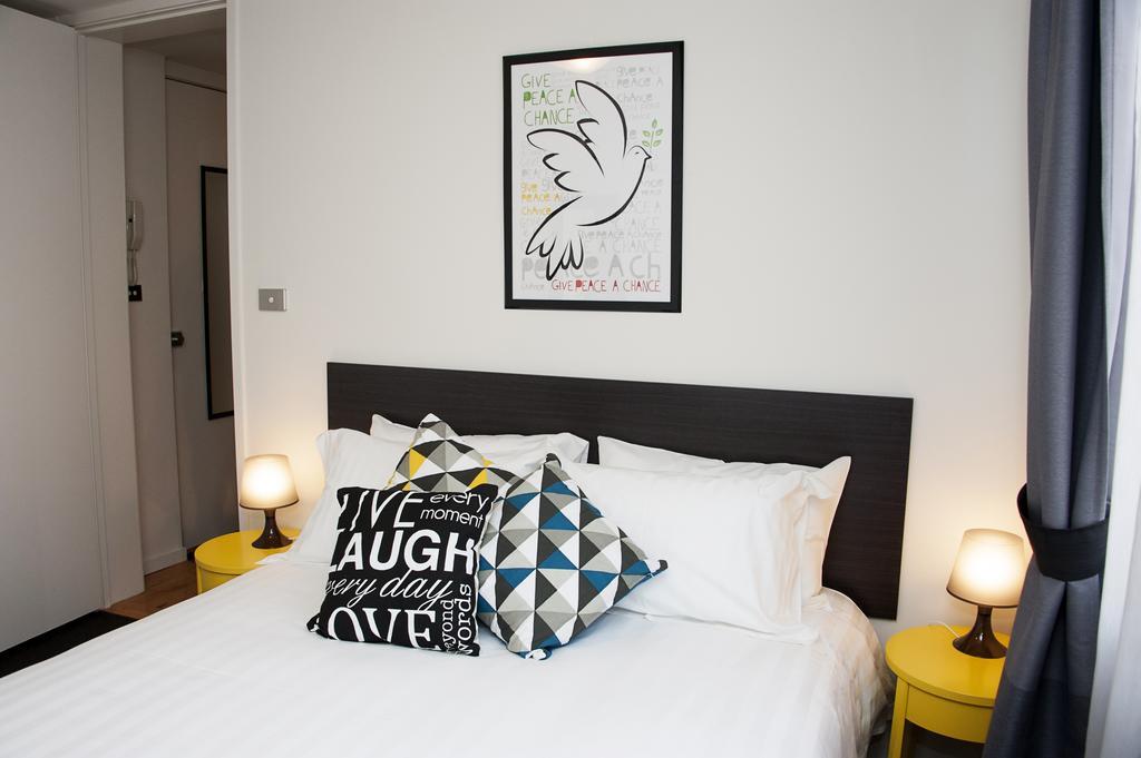 Position Perfect Carlton Apartment เมลเบิร์น ภายนอก รูปภาพ