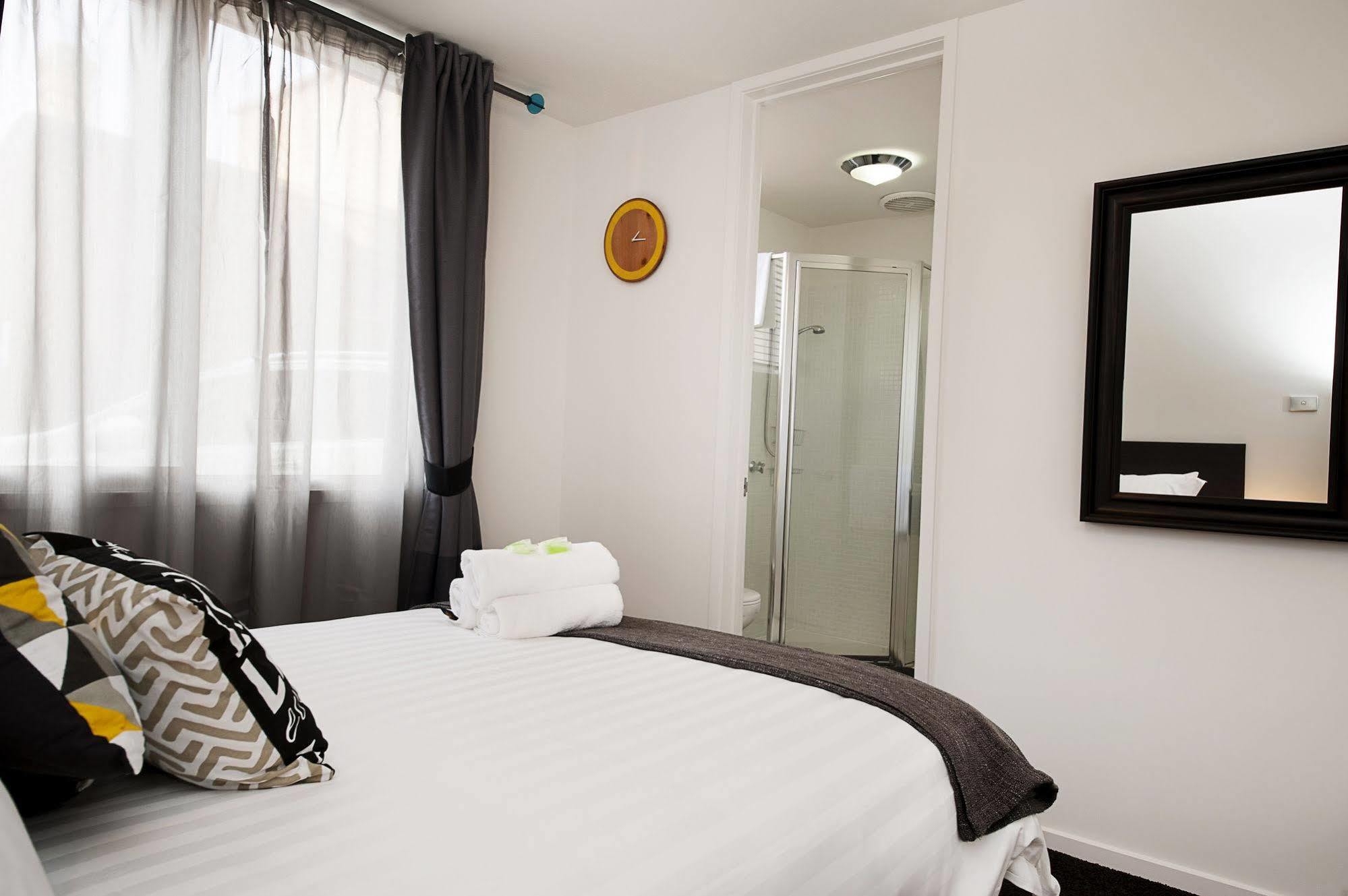 Position Perfect Carlton Apartment เมลเบิร์น ภายนอก รูปภาพ
