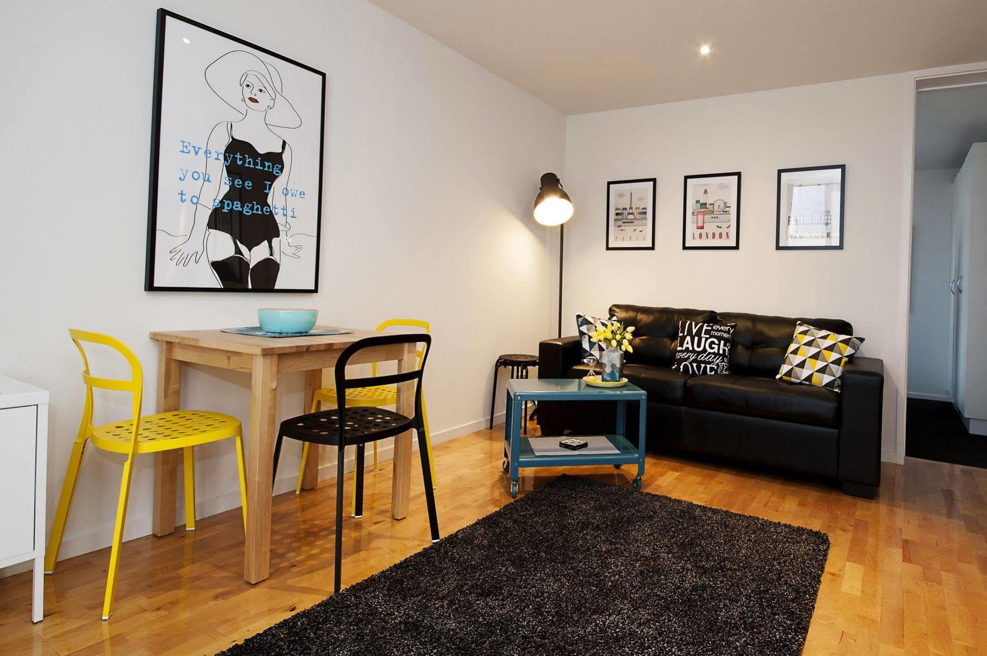 Position Perfect Carlton Apartment เมลเบิร์น ภายนอก รูปภาพ