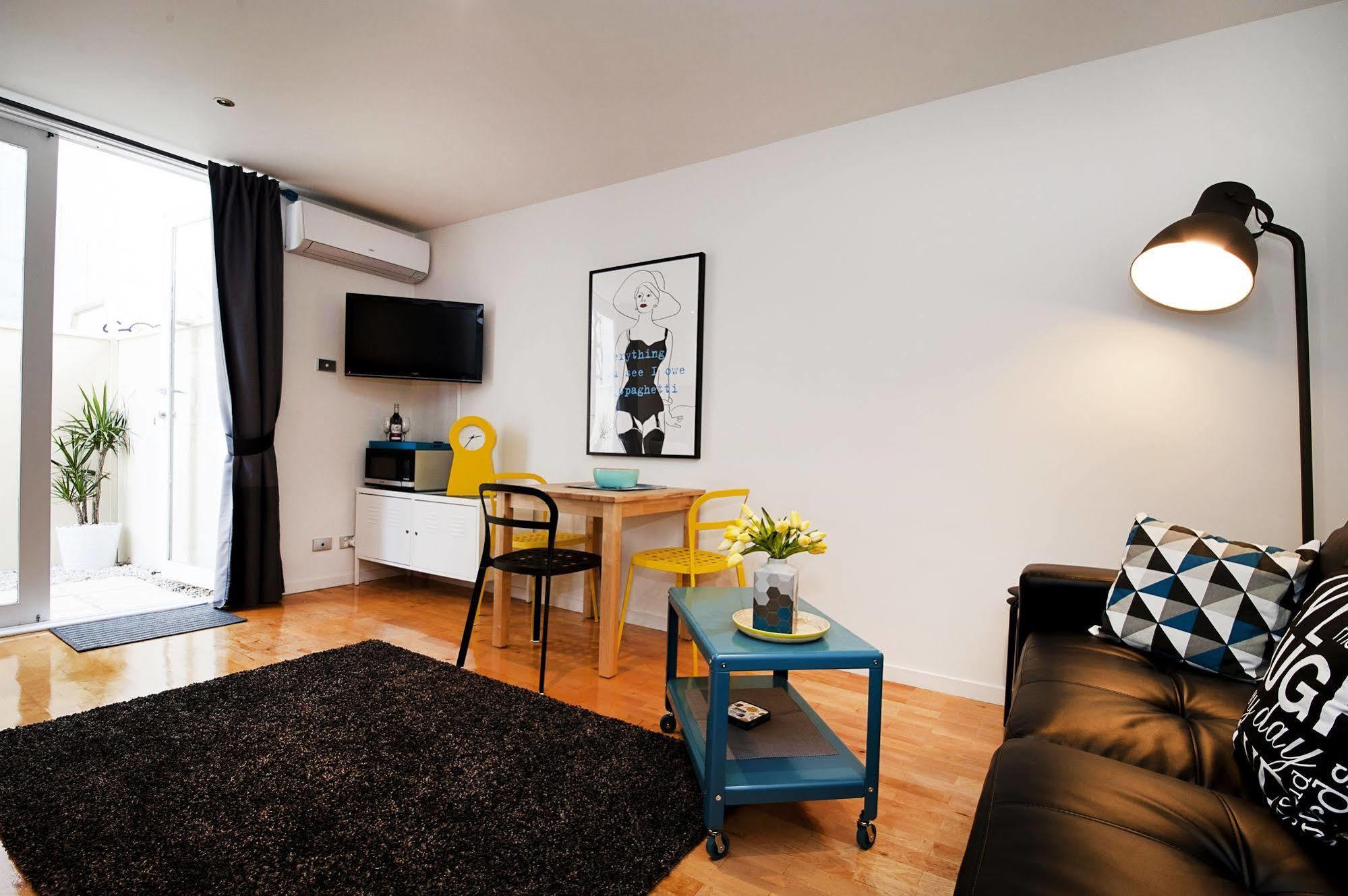 Position Perfect Carlton Apartment เมลเบิร์น ภายนอก รูปภาพ