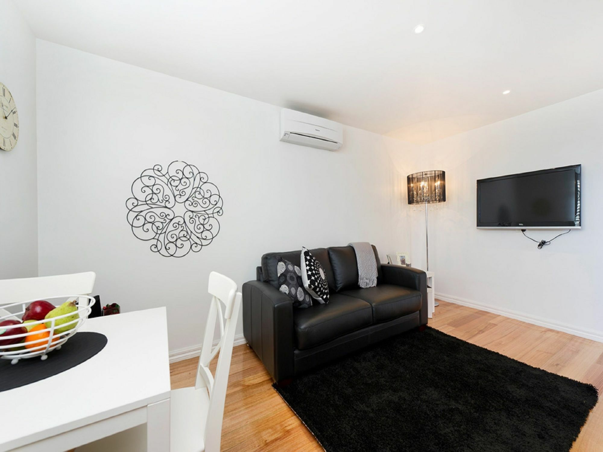 Position Perfect Carlton Apartment เมลเบิร์น ภายนอก รูปภาพ