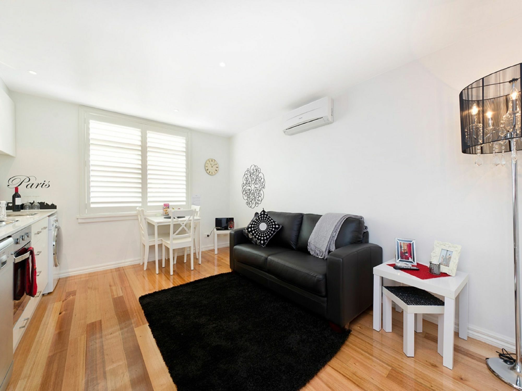 Position Perfect Carlton Apartment เมลเบิร์น ภายนอก รูปภาพ